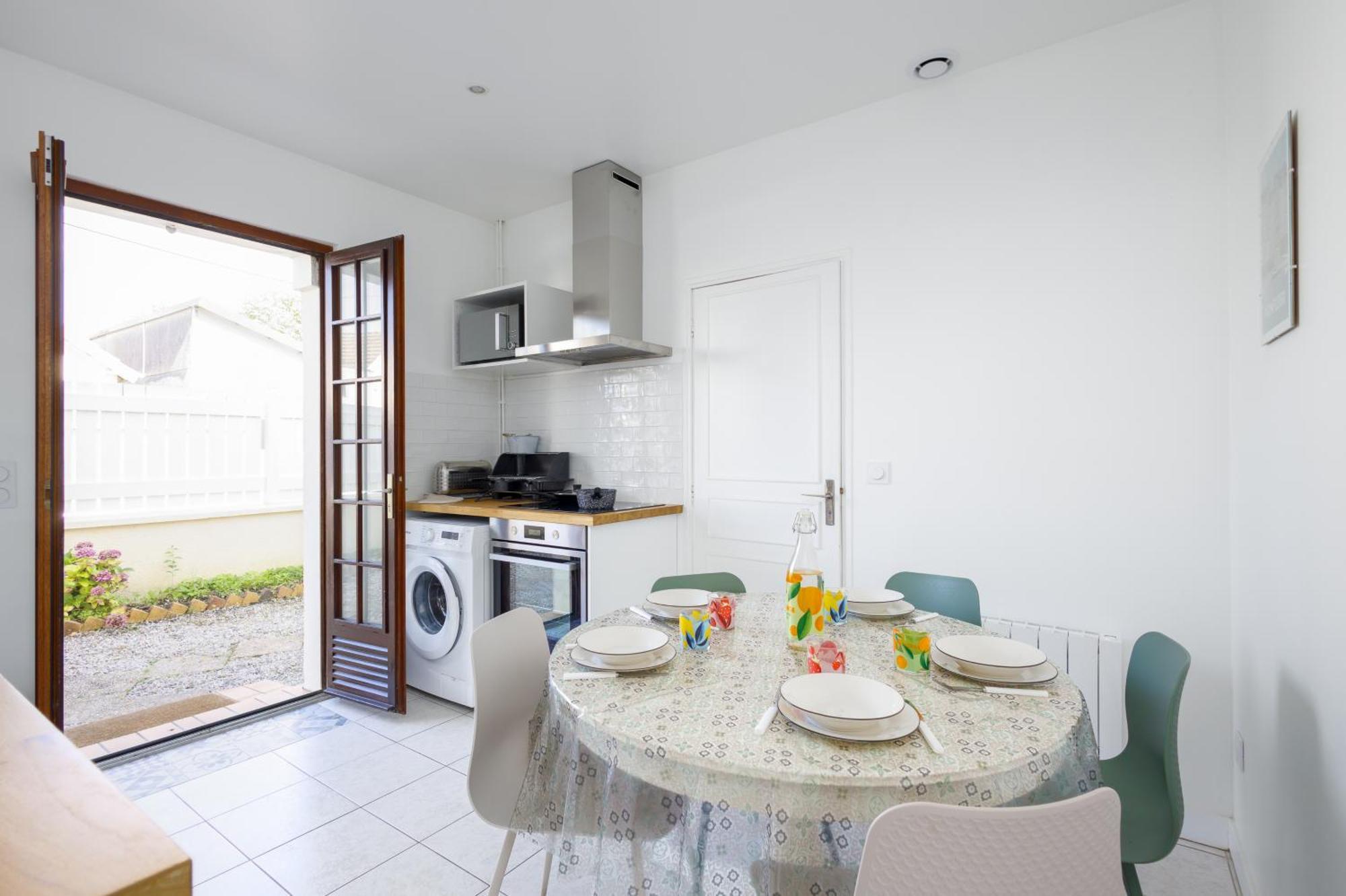 La Maison Cabourgeaise Proche Mer Εξωτερικό φωτογραφία